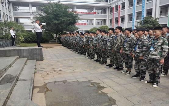 全力以赴，备战月考——det365手机版基础教育部召开考前动员大会