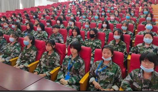 放飞青春，快乐学习！det365手机版女子部培养内外兼修新时代女孩