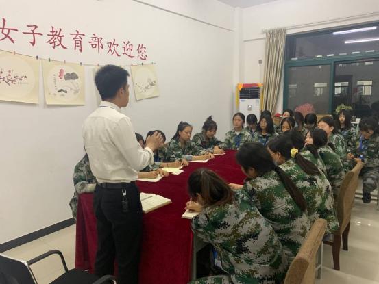 放飞青春，快乐学习！det365手机版女子部培养内外兼修新时代女孩