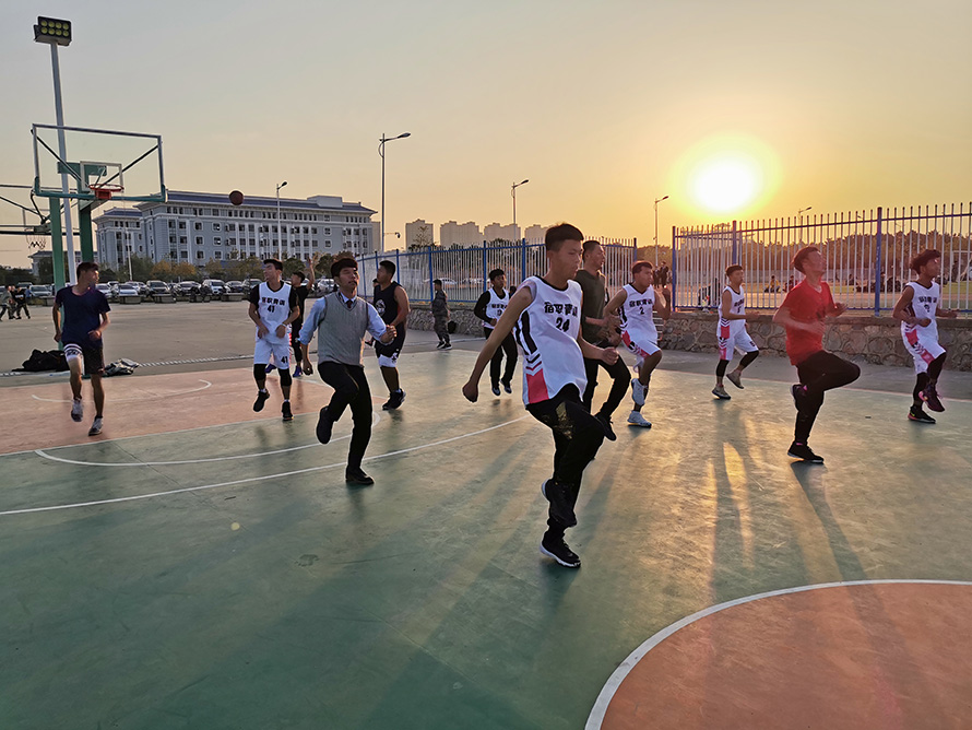 篮球运动-det365手机版